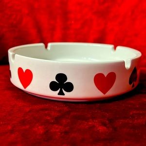 Poker table ash tray
